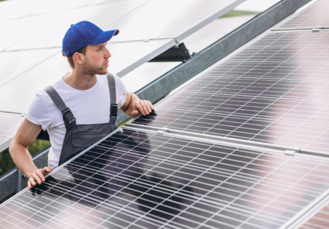 Fotovoltaico sul balcone: l'assemblea non può vietare l'installazione