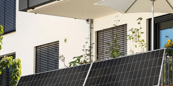 L’installazione dei pannelli fotovoltaici sui balconi di proprietà dei condòmini